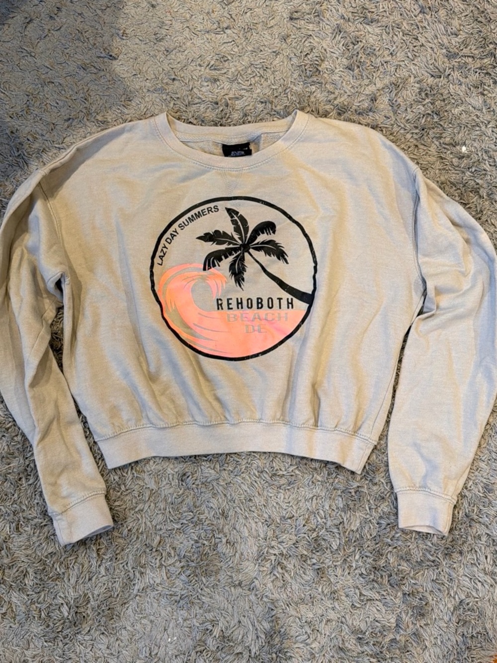 Rehoboth Beach Graphic Sweatshirt - Cream with Pink Wave